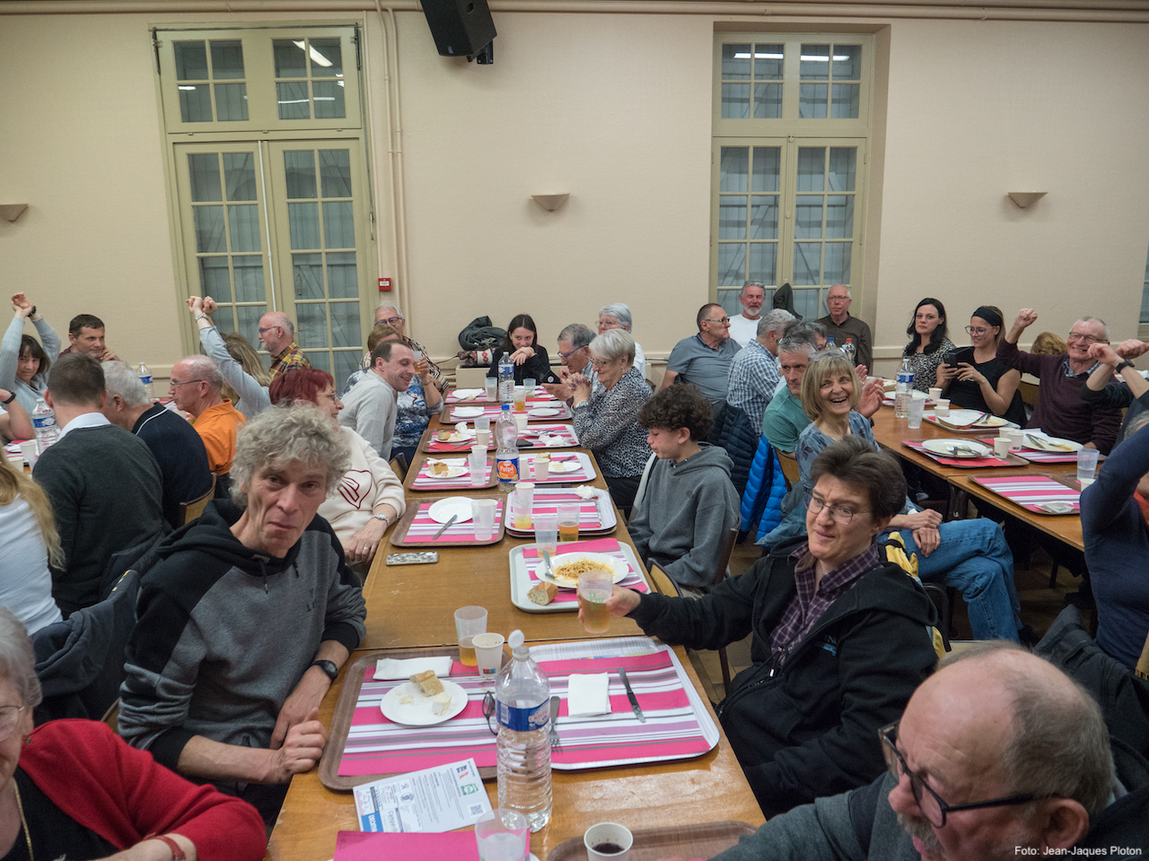 Pasta-Party mit unseren Gastgebern